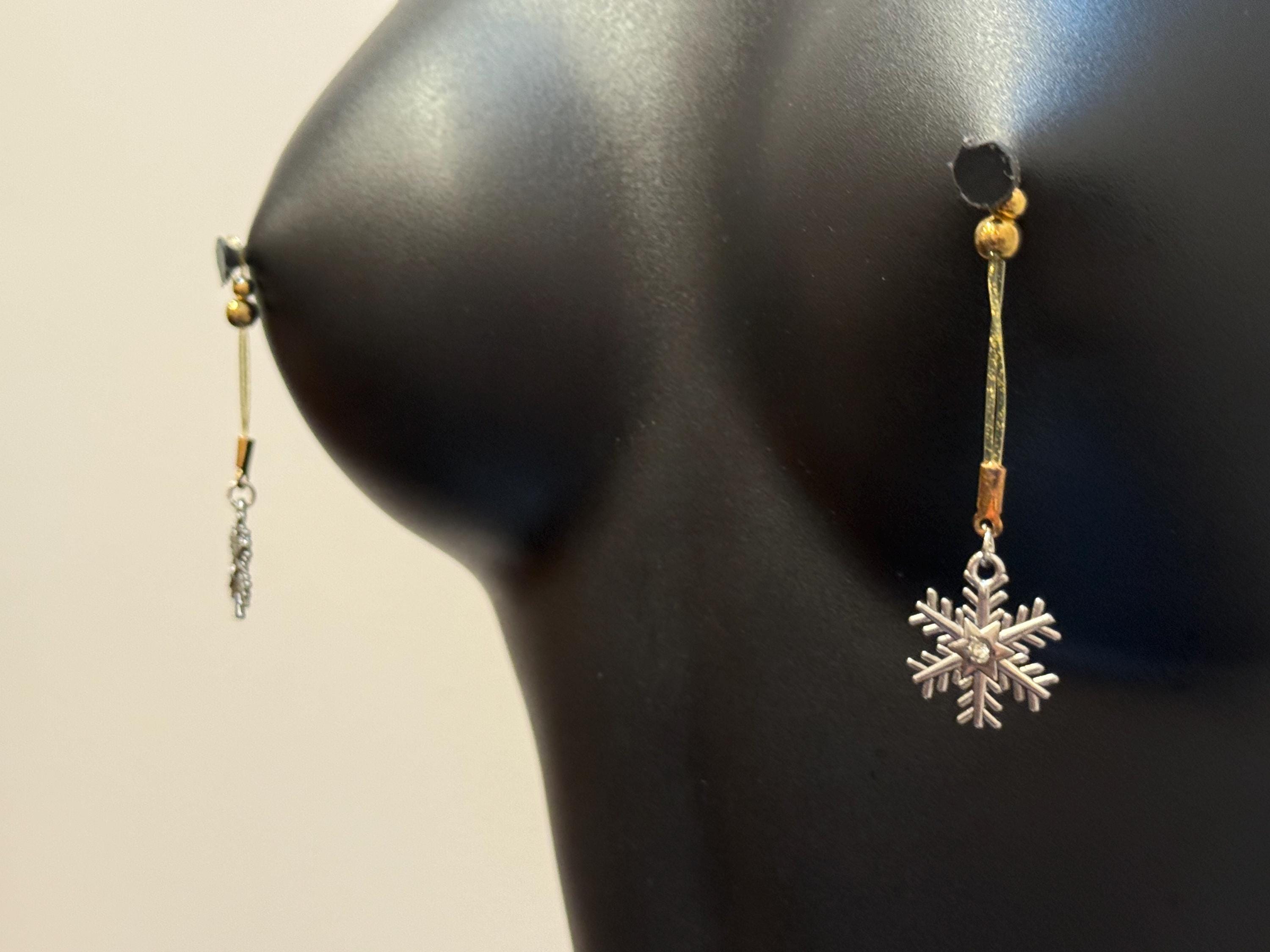 Silver Snowflake Nipple Jewelry | Non-Pierced Dangling Nip Tips | Discreet Packaging