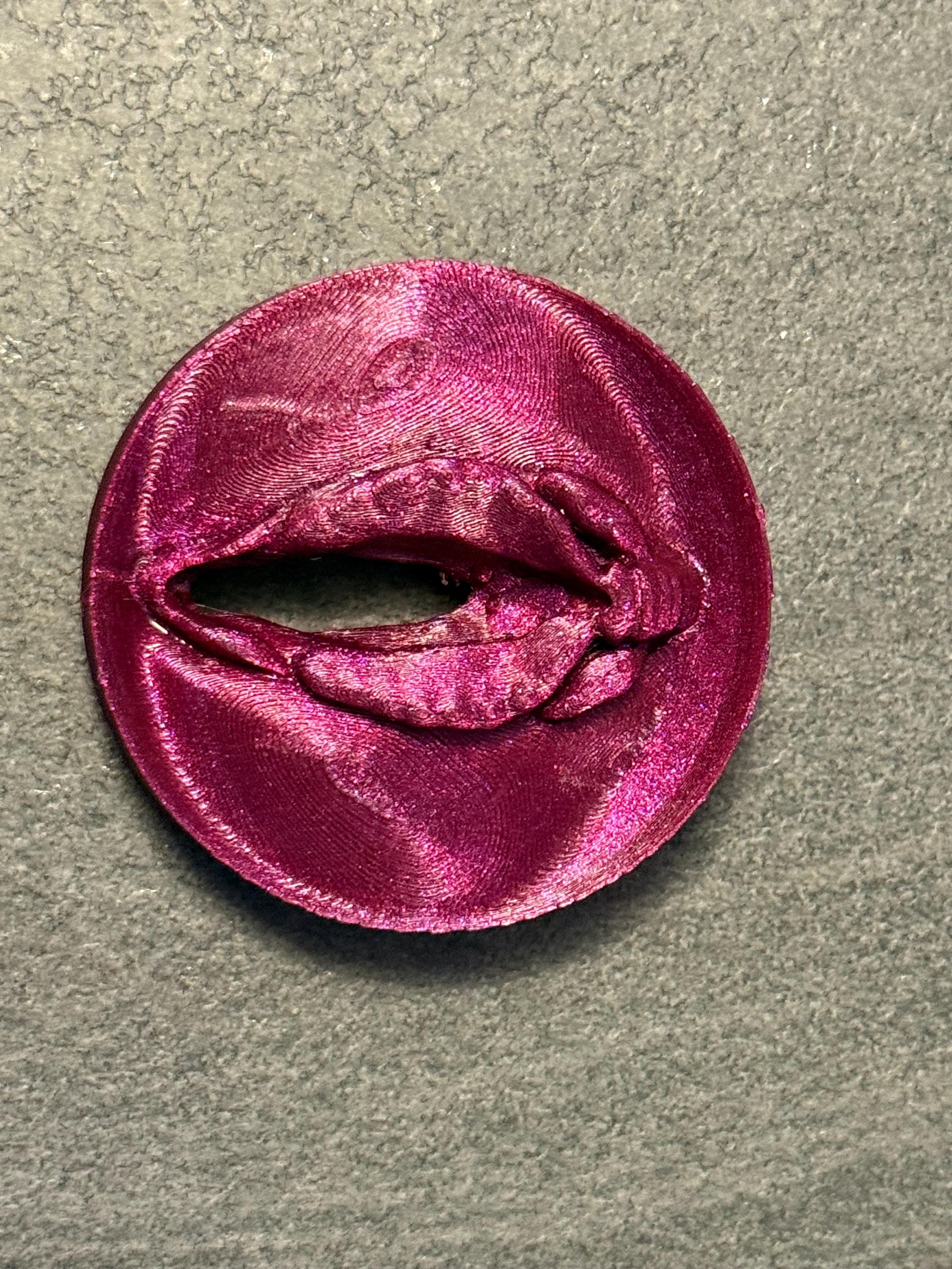 3D Printed Feminine Shape Can Cover | Fun Novelty Drink Topper | Discreet Packaging