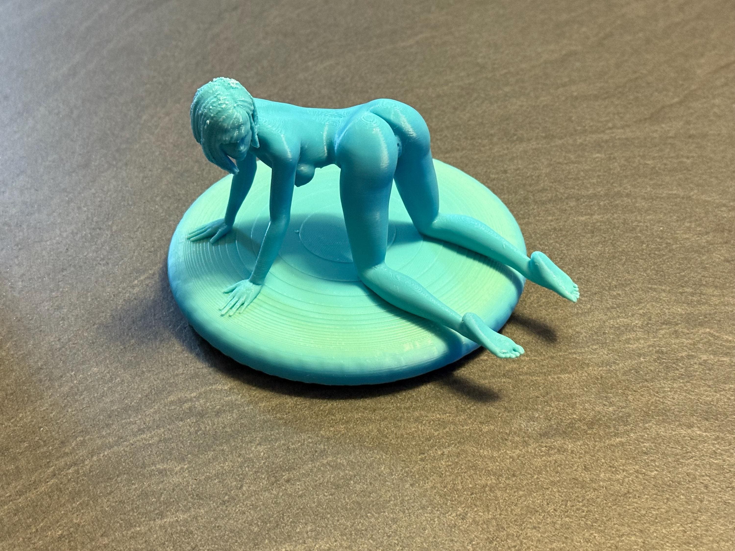 Figurative Lady Sculpture Phone Stand | Artistic Nude Desk Display | Discreet Packaging