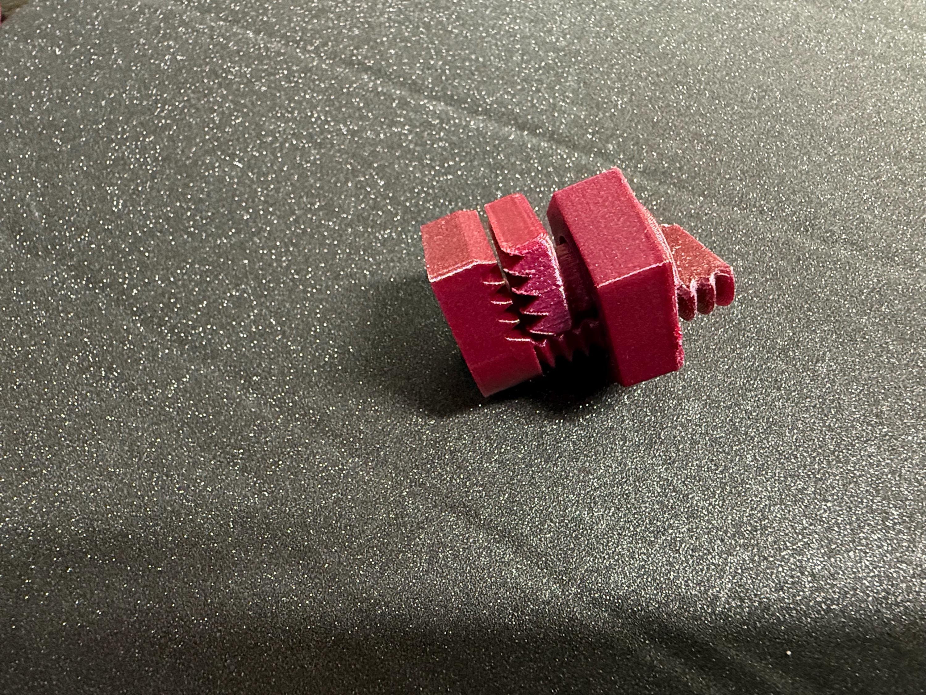 Adjustable Sensation Clips | Light Pressure Play | Discreet Packaging