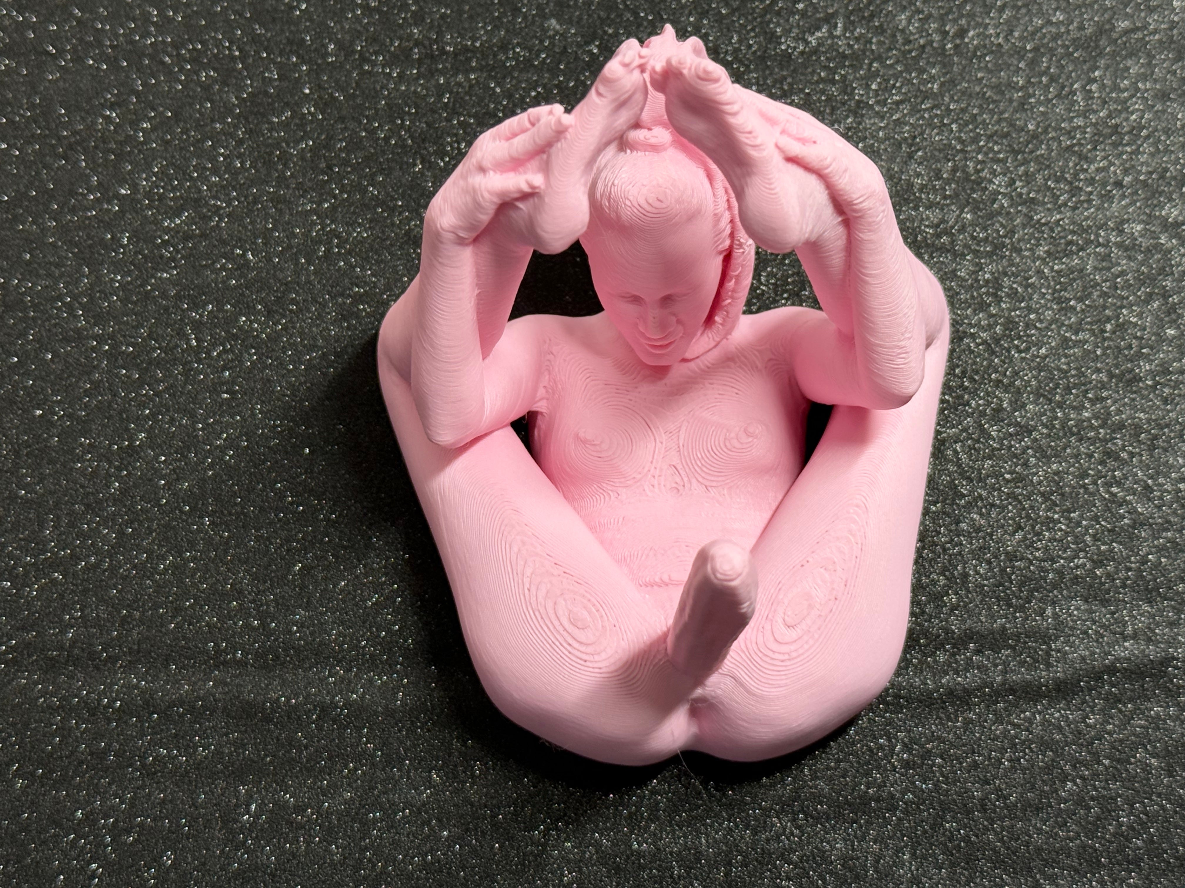 3D Printed Female Form Ring Holder | Body Positive Jewelry Display | Discreet Packaging
