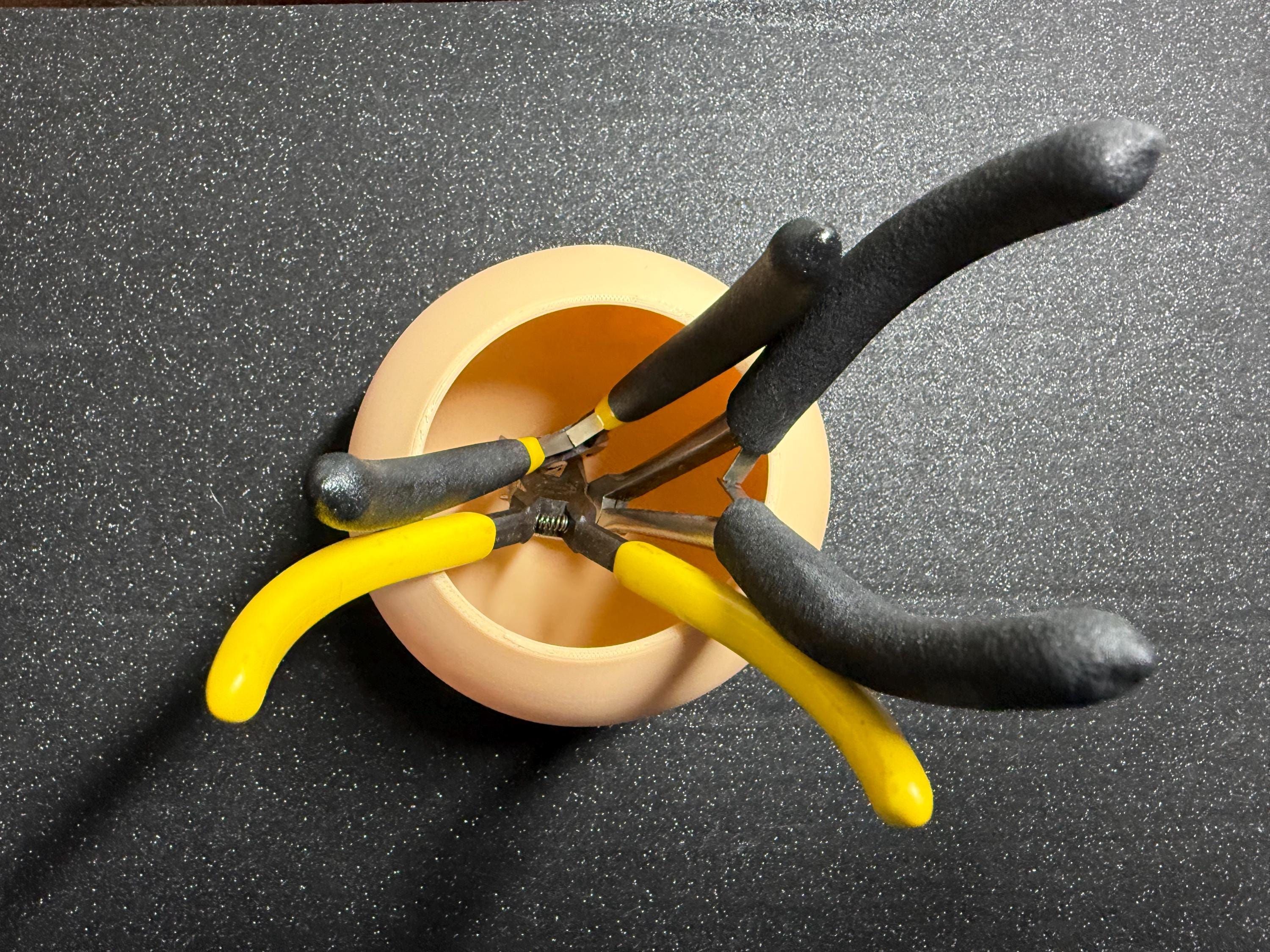 3D Printed Desk Organizer | Modern Art Storage Pot with Lid | Discreet Packaging